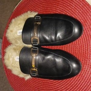 STEVE MADDEN SLIDERS